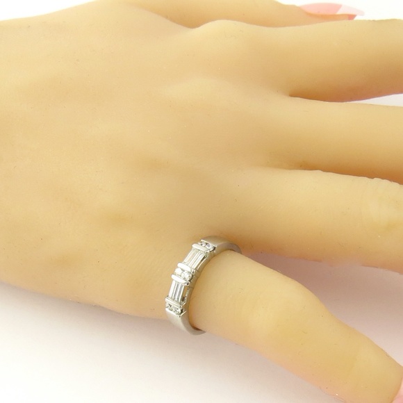 Vintage 14 Karat White Gold Diamond Wedding Band Size 6 #4705 - Picture 10 of 10